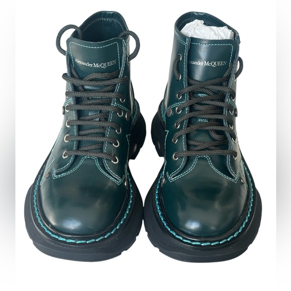 Alexander McQueen Blue Tread Lace-Up Boots - Picture 2 of 8